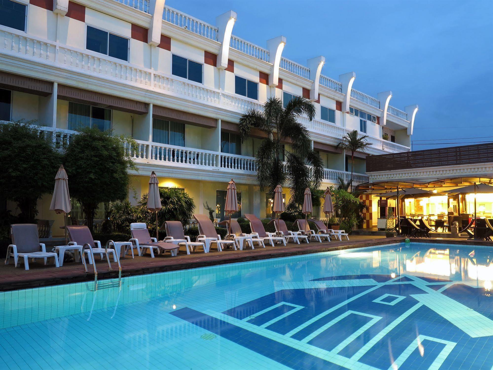 Windmill Resort Hotel Pattaya Dış mekan fotoğraf